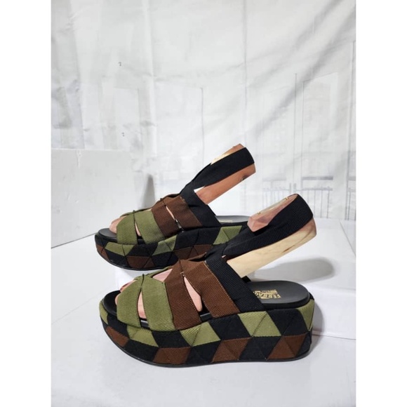 Authentic SALVATORE FERRAGAMO Colorblock Pattern Slingback Sandals Green/Brown - Picture 6 of 13